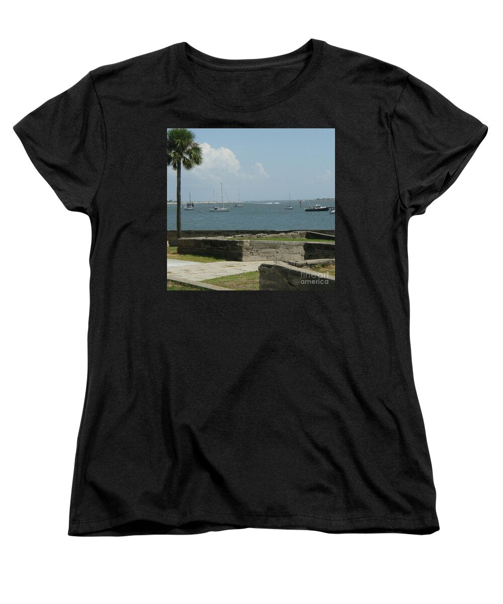 Coastal View with Sailing Boats - Women's T-Shirt (Standard Fit)