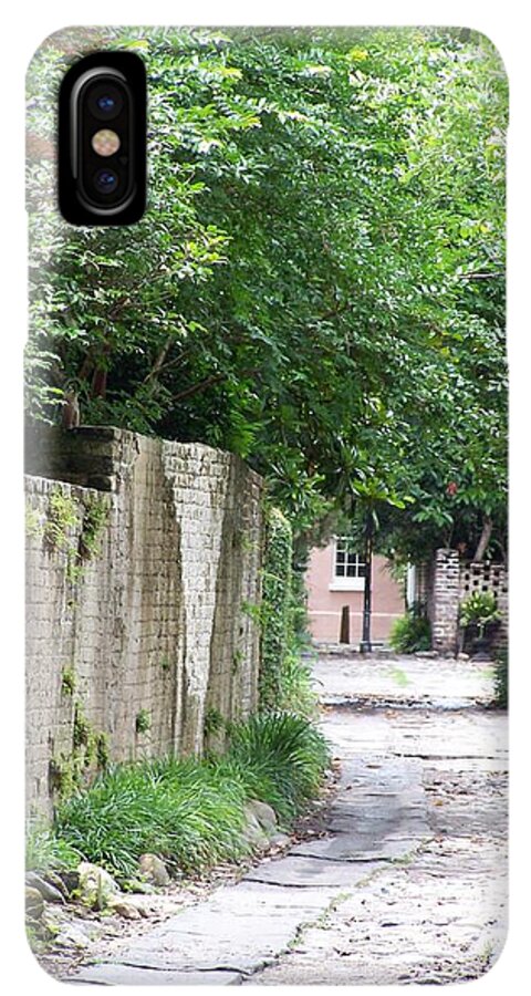 Historic Cobblestone Alley - Phone Case