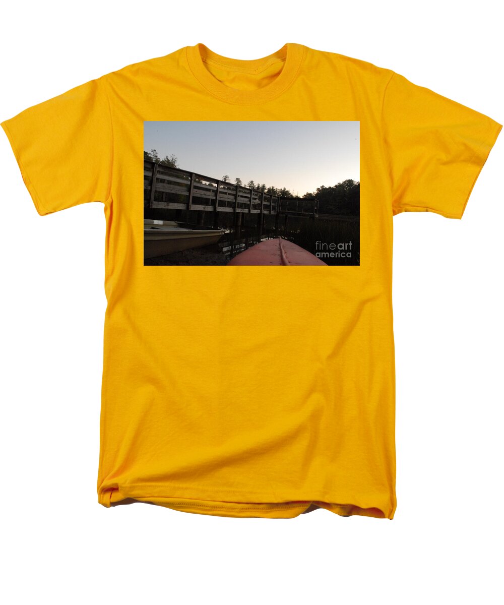 Kayak by Wooden Dock at Dusk - Men's T-Shirt  (Regular Fit)