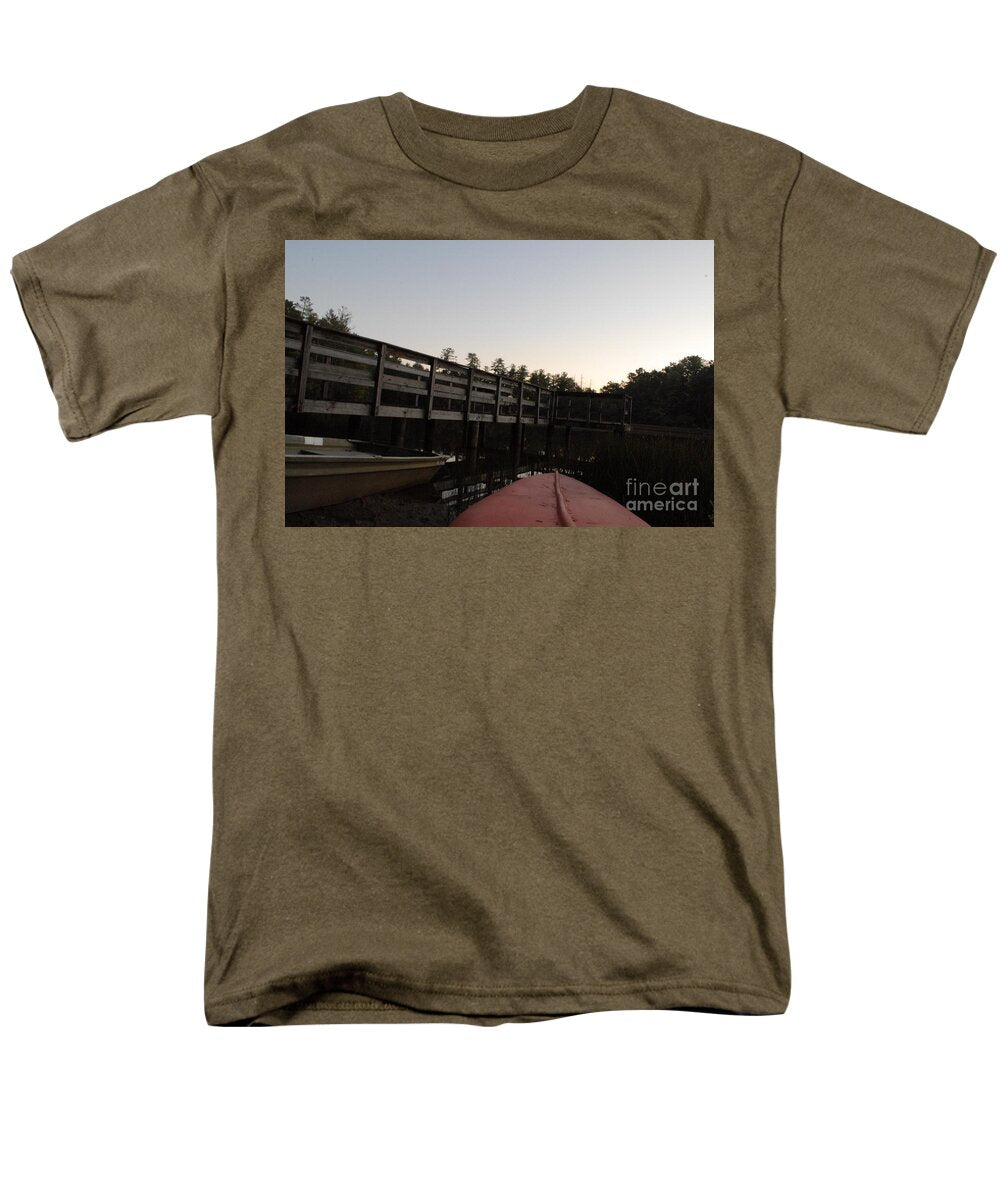 Kayak by Wooden Dock at Dusk - Men's T-Shirt  (Regular Fit)
