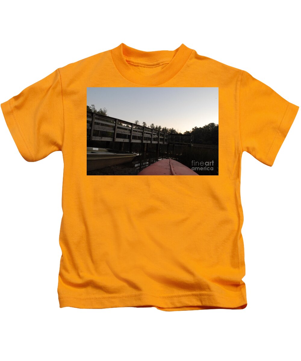 Kayak by Wooden Dock at Dusk - Kids T-Shirt
