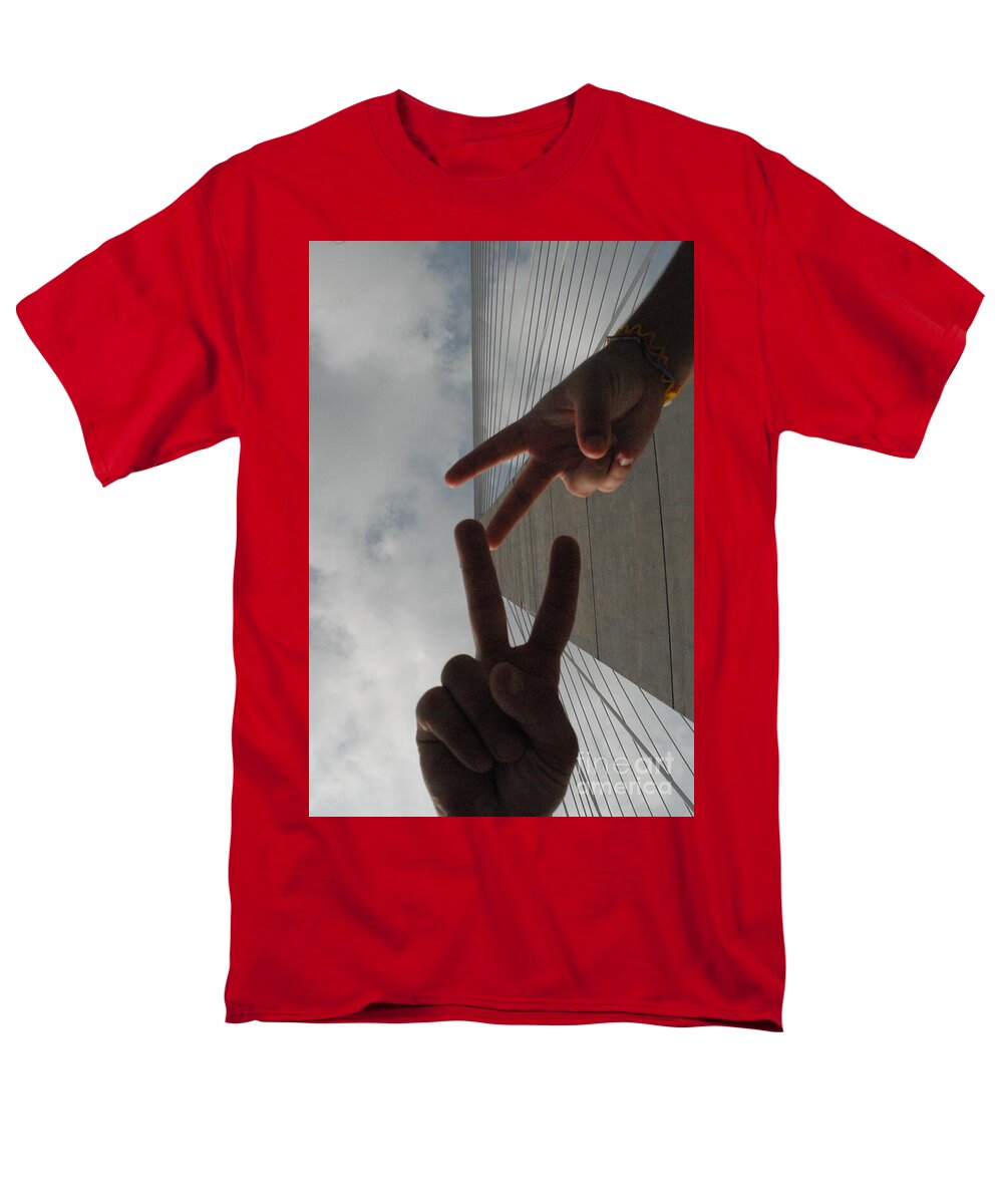 Peace Gesture Against Skyscraper - Men's T-Shirt  (Regular Fit)