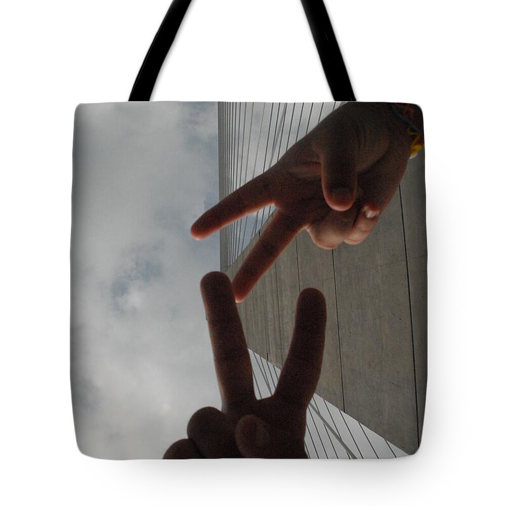 Peace Gesture Against Skyscraper - Tote Bag
